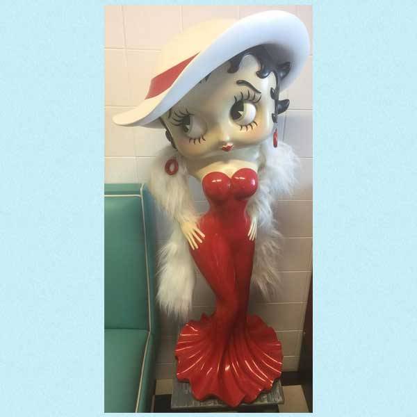 Betty Boop 98 cm figur med hatt
